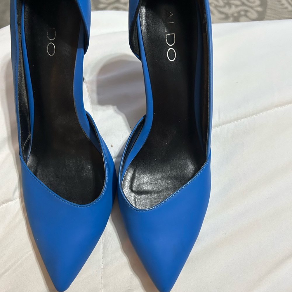 Aldo Women's Electric Blue Pointed Toe Pumps